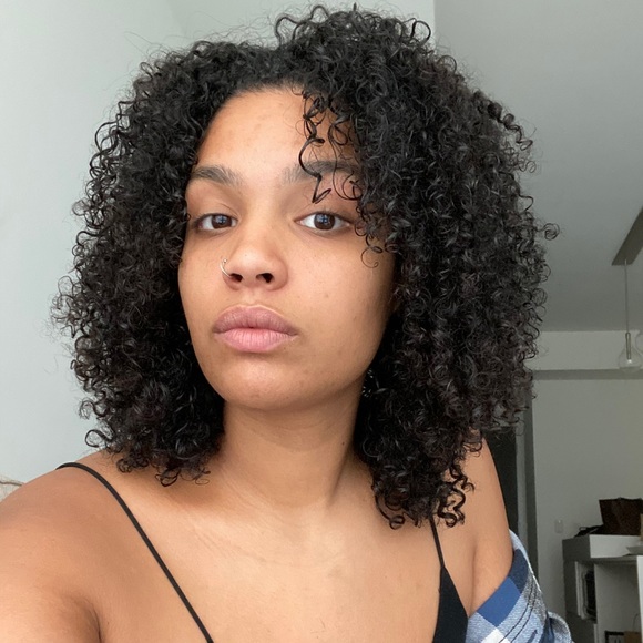 Meet your Posher, Domonique - Picture 1 of 1